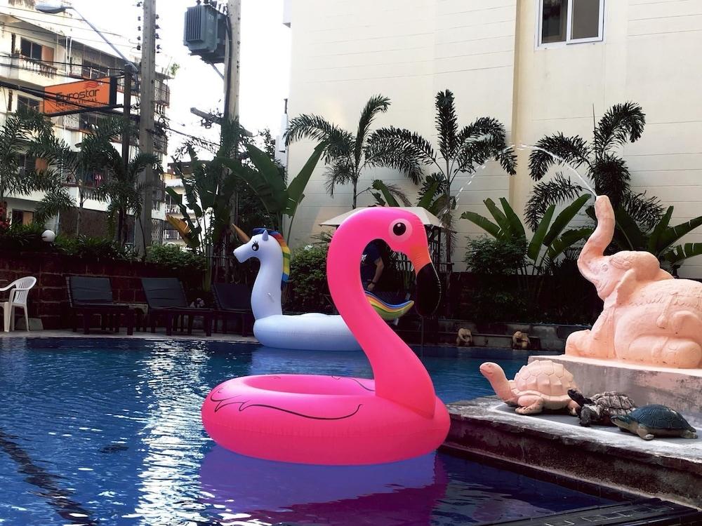 Ban Nong Tabaek Eurostar International Hotel מראה חיצוני תמונה